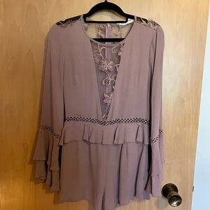 Elegant Mauve Lace Detail Women's Romper